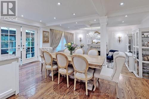 141 Cambridge Crescent, Richmond Hill, ON - Indoor Photo Showing Dining Room