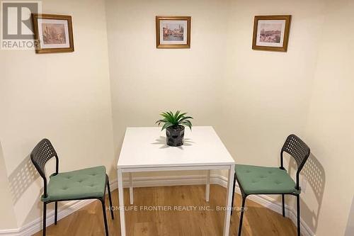 6257 Dunn Street, Niagara Falls, ON - Indoor Photo Showing Dining Room