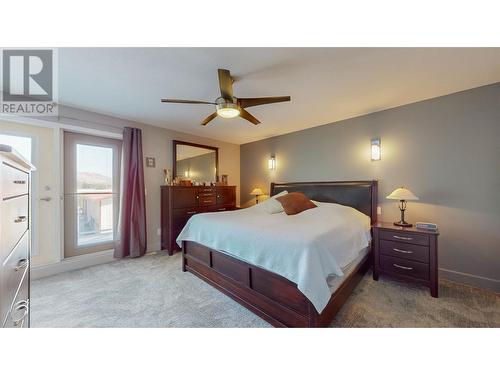 388 Road 10 Road, Oliver, BC - Indoor Photo Showing Bedroom