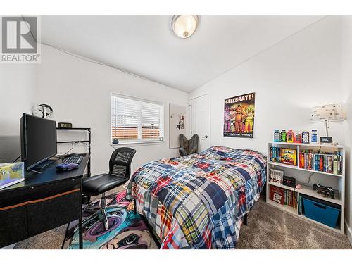 2440 Old Okanagan Highway Unit# 606, West Kelowna, BC - Indoor Photo Showing Bedroom