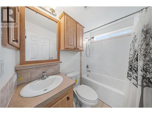 2440 Old Okanagan Highway Unit# 606, West Kelowna, BC - Indoor Photo Showing Bathroom