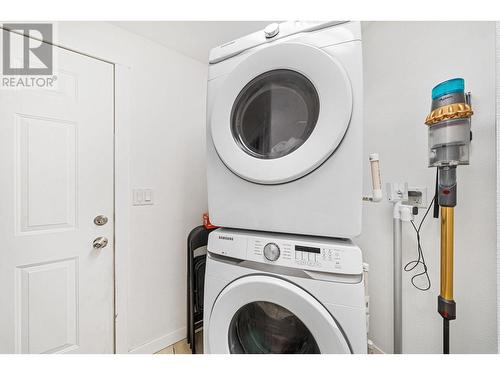 2440 Old Okanagan Highway Unit# 606, West Kelowna, BC - Indoor Photo Showing Laundry Room