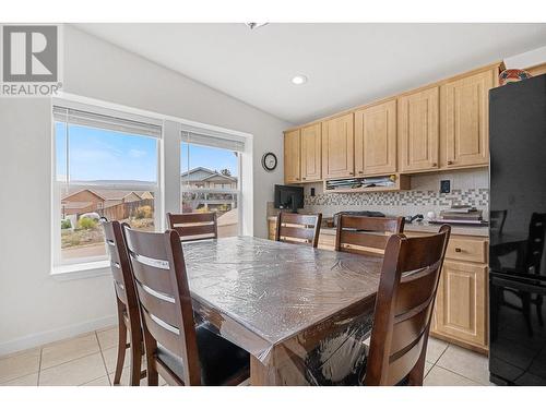 2440 Old Okanagan Highway Unit# 606, West Kelowna, BC - Indoor Photo Showing Dining Room