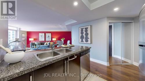 2525 - 500 Doris Avenue, Toronto (Willowdale East), ON - Indoor Photo Showing Kitchen With Double Sink