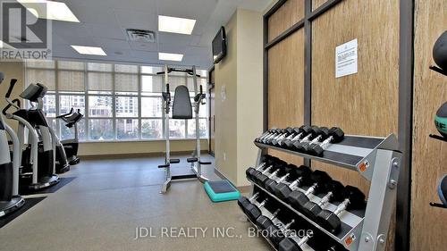 2525 - 500 Doris Avenue, Toronto (Willowdale East), ON - Indoor Photo Showing Gym Room