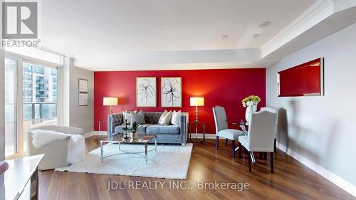 2525 - 500 Doris Avenue, Toronto (Willowdale East), ON - Indoor Photo Showing Living Room