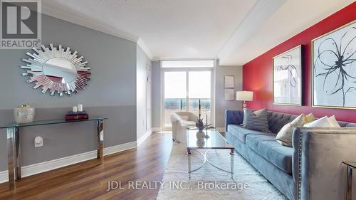 2525 - 500 Doris Avenue, Toronto (Willowdale East), ON - Indoor Photo Showing Living Room