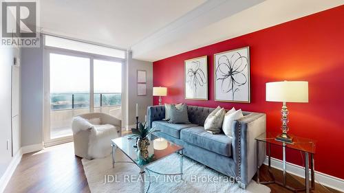 2525 - 500 Doris Avenue, Toronto (Willowdale East), ON - Indoor Photo Showing Living Room