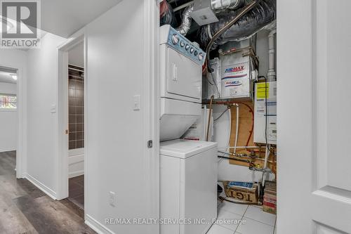 3 - 43 Hays Boulevard, Oakville, ON - Indoor Photo Showing Laundry Room