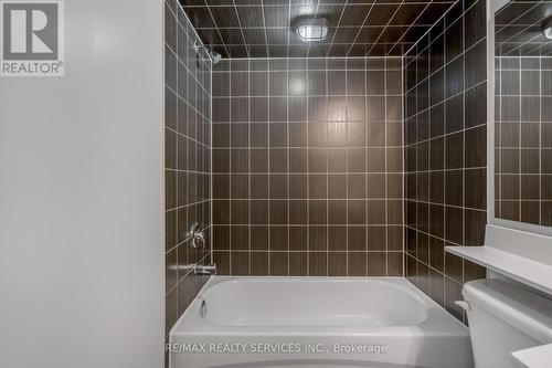 3 - 43 Hays Boulevard, Oakville, ON - Indoor Photo Showing Bathroom