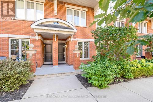 3 - 43 Hays Boulevard, Oakville, ON - Outdoor