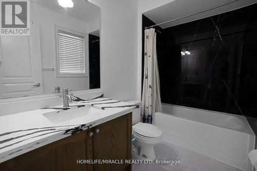 16 Yellow Pine Road, Brampton, ON - Indoor Photo Showing Bathroom