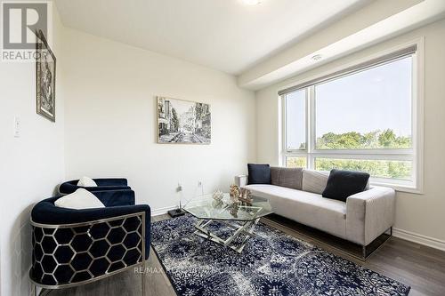 33 - 33 Summer Wind Lane, Brampton (Northwest Brampton), ON - Indoor Photo Showing Living Room