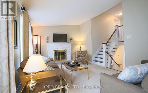 974 Raintree Lane, Mississauga (Lorne Park), ON - Indoor Photo Showing Living Room With Fireplace