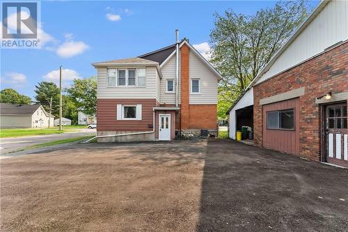 343 Mary Street, Pembroke, ON - Outdoor