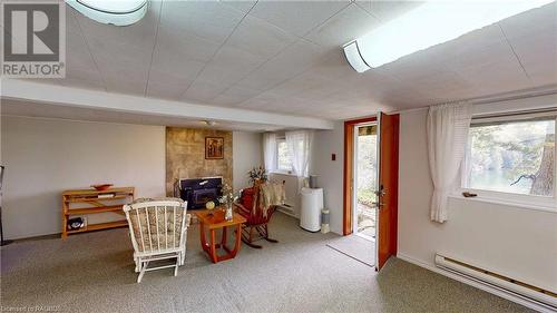 583301 60 Sideroad, Chatsworth, ON - Indoor Photo Showing Other Room