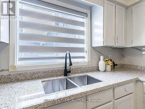 46 Kingknoll Drive, Brampton, ON - Indoor Photo Showing Kitchen With Double Sink