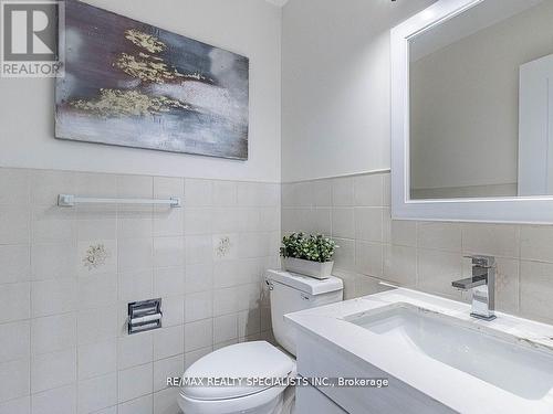 46 Kingknoll Drive, Brampton (Fletcher'S Creek South), ON - Indoor Photo Showing Bathroom