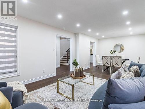 46 Kingknoll Drive, Brampton (Fletcher'S Creek South), ON - Indoor Photo Showing Living Room