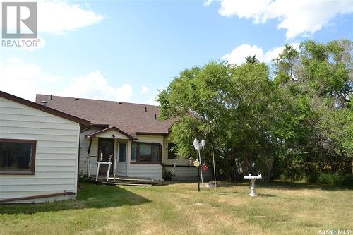 Sitter Acreage, Kindersley, SK - Outdoor