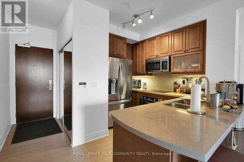 3003 - 35 Balmuto Street, Toronto, ON - Indoor Photo Showing Kitchen With Double Sink With Upgraded Kitchen