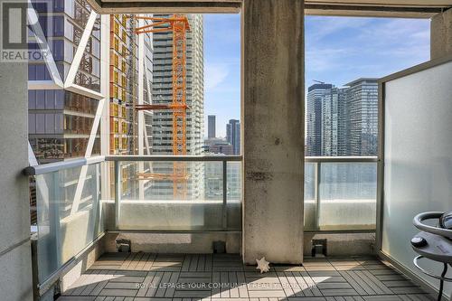 3003 - 35 Balmuto Street, Toronto, ON - Outdoor With Balcony With Exterior