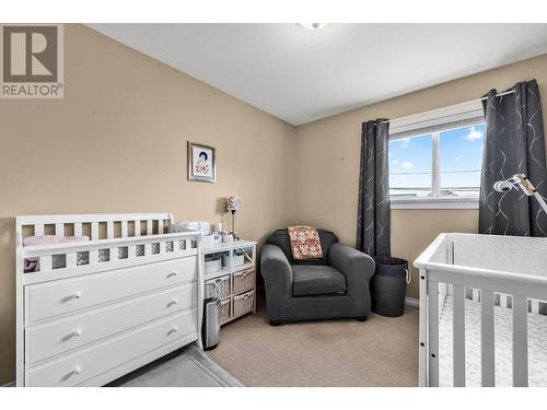 1129 Crestline Street, Kamloops, BC - Indoor Photo Showing Bedroom