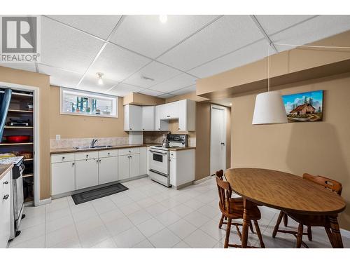 1129 Crestline Street, Kamloops, BC - Indoor