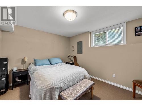 1129 Crestline Street, Kamloops, BC - Indoor Photo Showing Bedroom