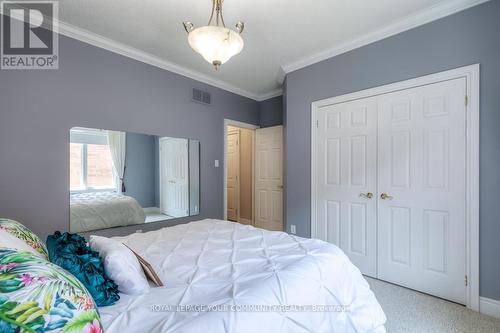 19 Boros Link, Whitchurch-Stouffville, ON - Indoor Photo Showing Bedroom