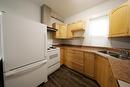 736 Valour Road, Winnipeg, MB  - Indoor Photo Showing Kitchen With Double Sink 