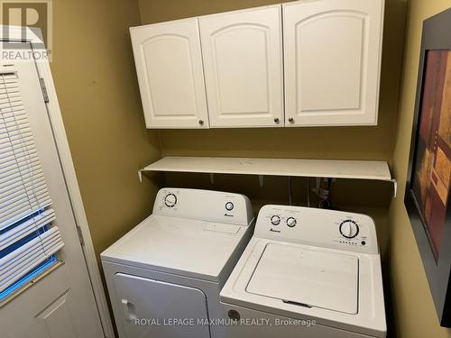 35 Draper Crescent, Barrie (Painswick North), ON - Indoor Photo Showing Laundry Room