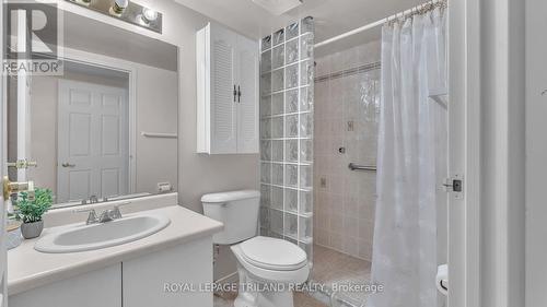 204 - 155 Kent Street, London, ON - Indoor Photo Showing Bathroom