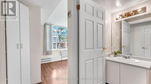 204 - 155 Kent Street, London, ON - Indoor Photo Showing Bathroom