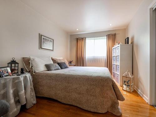 Chambre Ã Â coucher - 1520 Av. De La Mauricie, Laval (Duvernay), QC - Indoor Photo Showing Bedroom