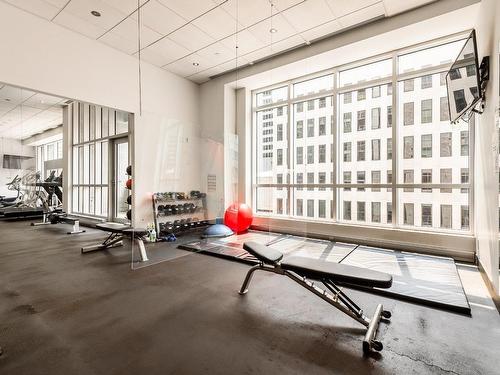 Exercise room - 808-1225 Boul. Robert-Bourassa, Montréal (Ville-Marie), QC - Indoor Photo Showing Gym Room