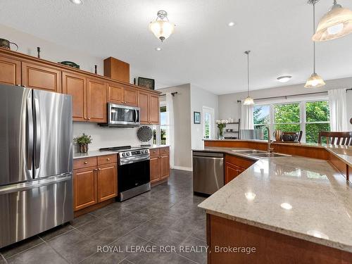 9 Blue Heron Dr, Mono, ON - Indoor Photo Showing Kitchen With Double Sink