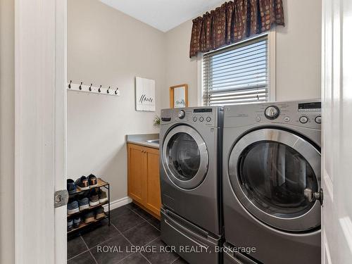 9 Blue Heron Dr, Mono, ON - Indoor Photo Showing Laundry Room