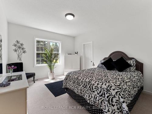 9 Blue Heron Dr, Mono, ON - Indoor Photo Showing Bedroom