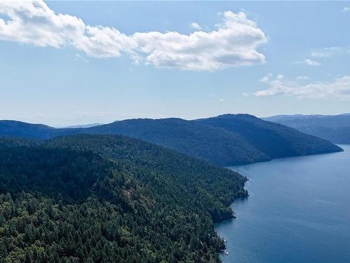 Lot 2 & 4 Willis Point Rd, Central Saanich, BC 