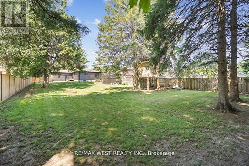 2199 Richard Street, Innisfil, ON - Outdoor With Backyard