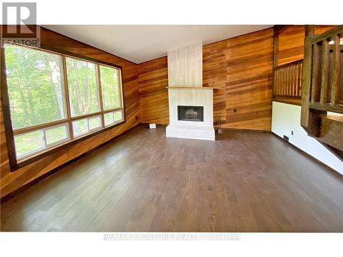 132 Beaver Creek Road, Marmora And Lake (Marmora Ward), ON - Indoor With Fireplace