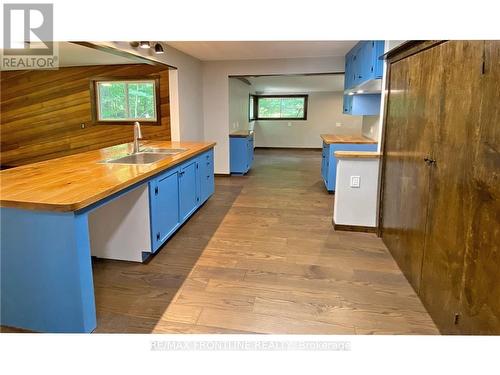 132 Beaver Creek Road, Marmora And Lake, ON - Indoor Photo Showing Kitchen With Double Sink