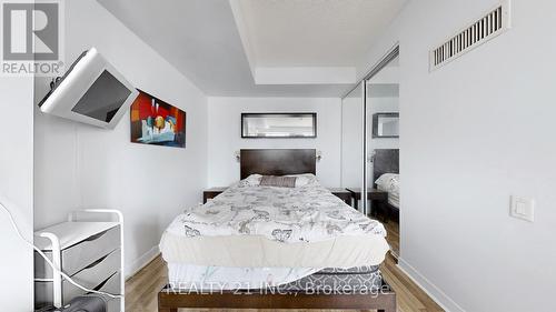 2505 - 8 Colborne Street, Toronto (Church-Yonge Corridor), ON - Indoor Photo Showing Bedroom