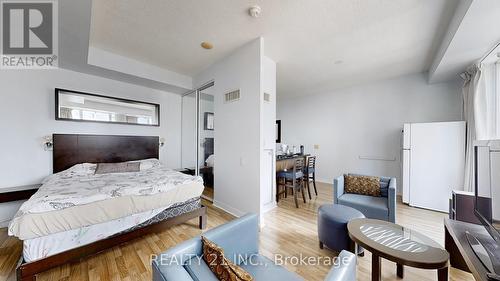 2505 - 8 Colborne Street, Toronto (Church-Yonge Corridor), ON - Indoor Photo Showing Bedroom