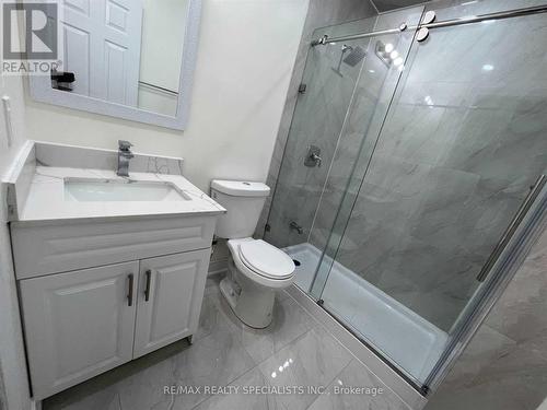 Main/Lo - 453 Aspendale Crescent, Mississauga, ON - Indoor Photo Showing Bathroom