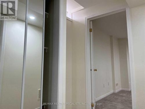 Main/Lo - 453 Aspendale Crescent, Mississauga (Meadowvale Village), ON - Indoor Photo Showing Other Room