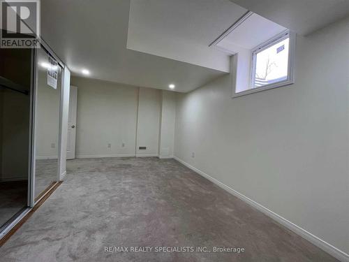 Main/Lo - 453 Aspendale Crescent, Mississauga, ON - Indoor Photo Showing Other Room