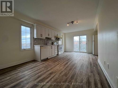 Main/Lo - 453 Aspendale Crescent, Mississauga (Meadowvale Village), ON - Indoor Photo Showing Kitchen