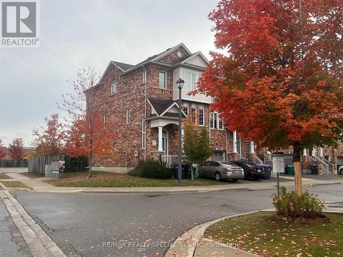 Main/Lo - 453 Aspendale Crescent, Mississauga (Meadowvale Village), ON - Outdoor With Facade